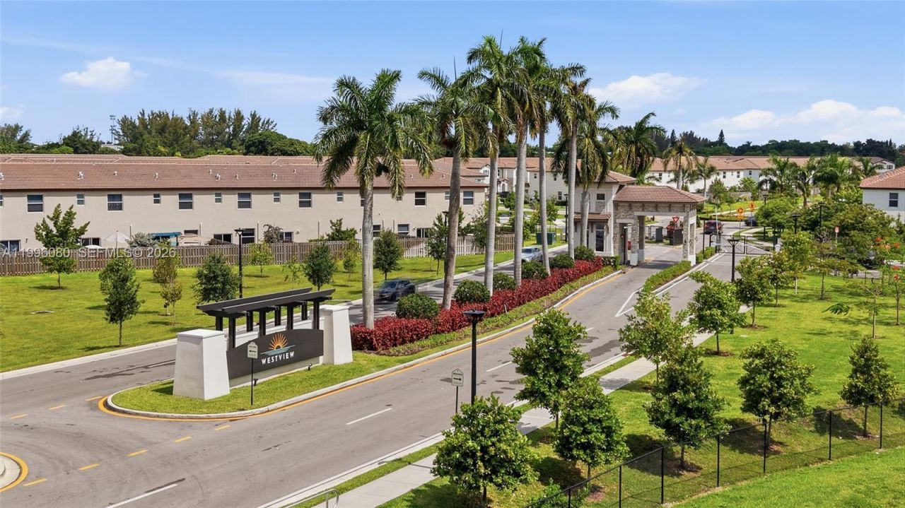2345 NW 131st Cir, Unit 2345, Miami, FL 33167 Photo