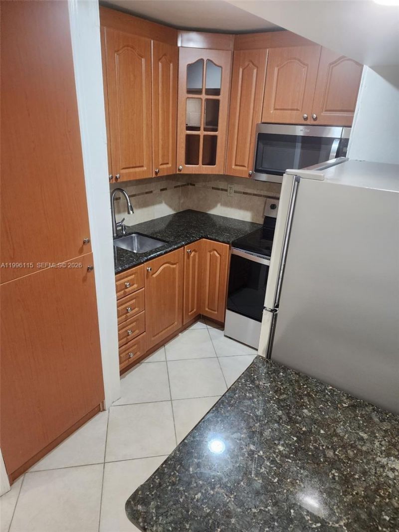 1800 NW 24th Ave, Unit 415, Miami, FL 33125 Photo