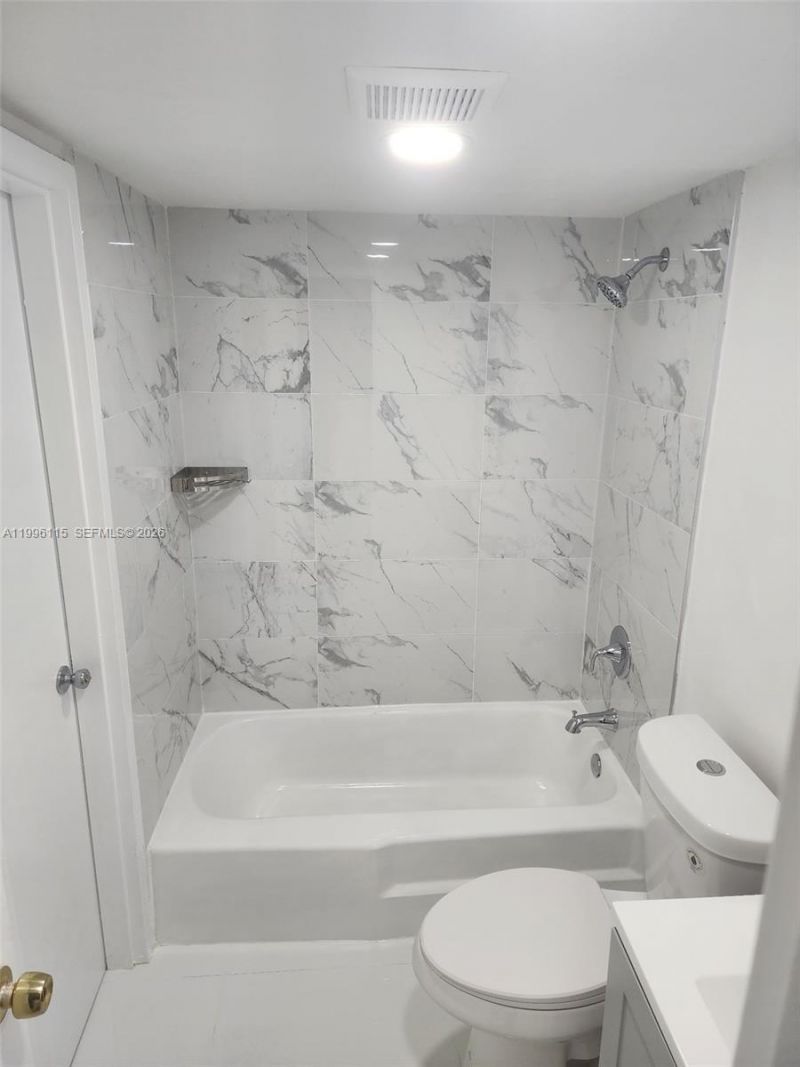 1800 NW 24th Ave, Unit 415, Miami, FL 33125 Photo