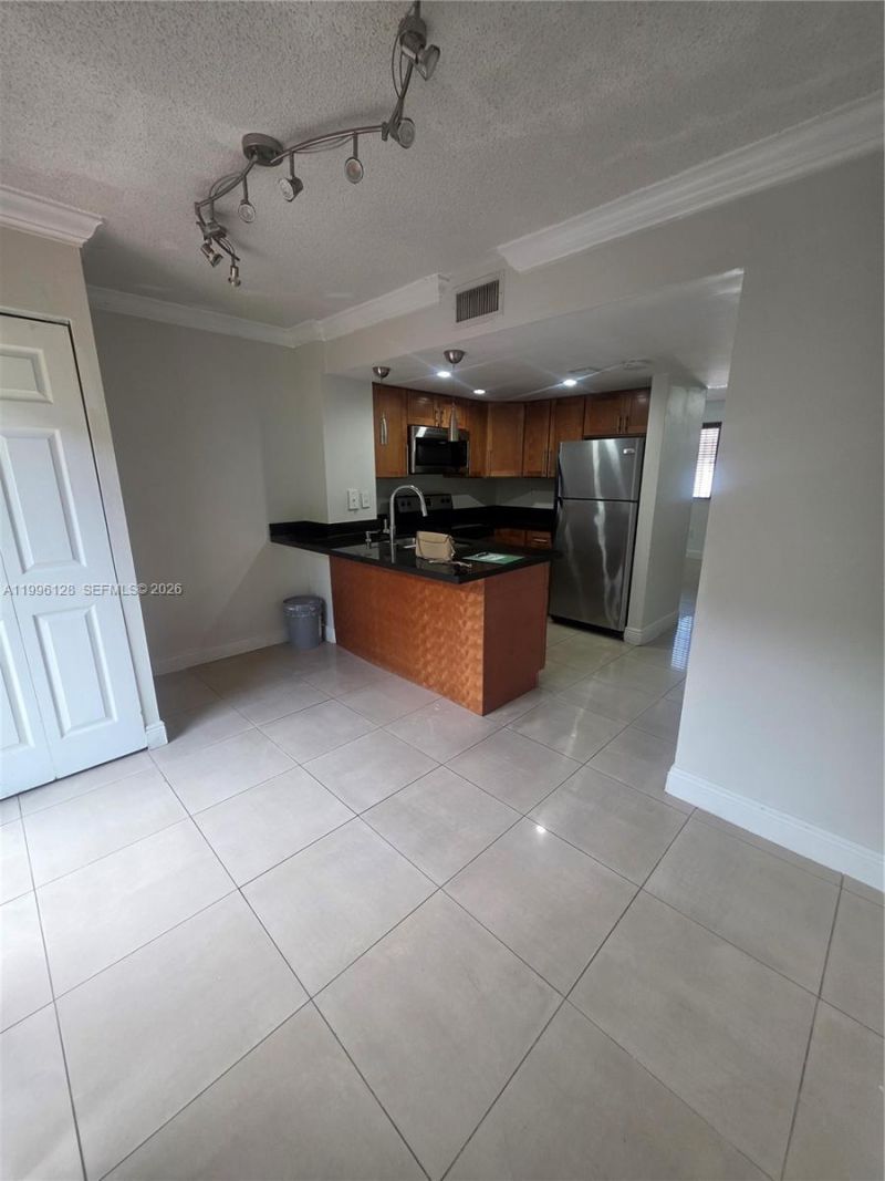 1811 SW 107th Ave, Unit 2305, Miami, FL 33165 Photo
