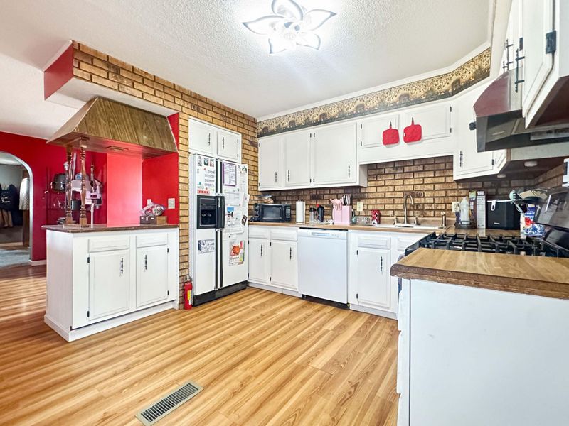 911 Miami Street, Urbana, OH 43078 Photo 14