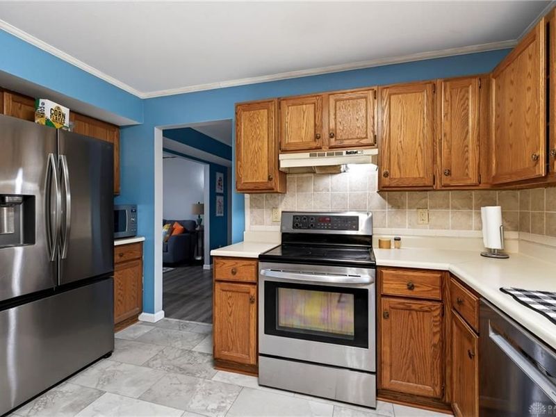 6613 Loblolly Drive, Huber Heights, OH 45424 Photo 13