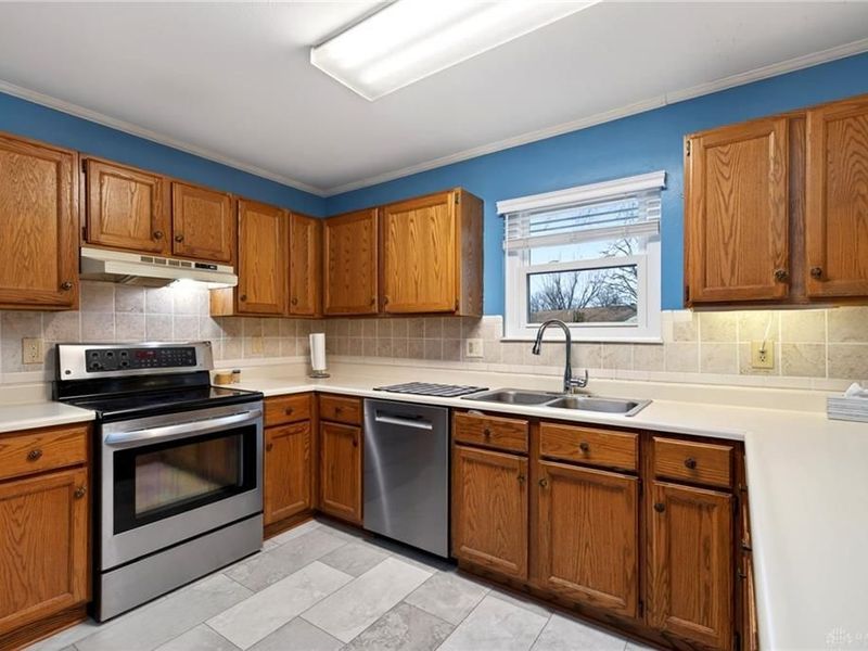 6613 Loblolly Drive, Huber Heights, OH 45424 Photo 16