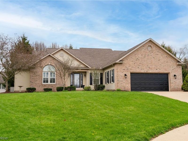 4456 Red Panda Circle NW, Massillon, OH 44646 Photo 1