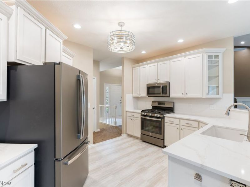 4456 Red Panda Circle NW, Massillon, OH 44646 Photo 11