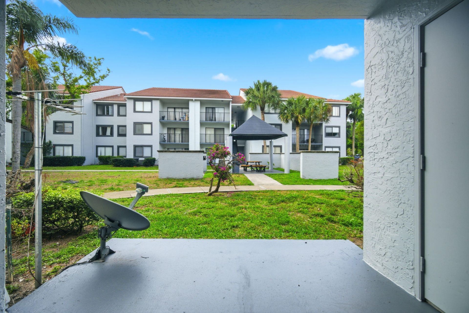 9244 W Atlantic Boulevard, Unit 1214, Coral Springs, FL 33071 Photo
