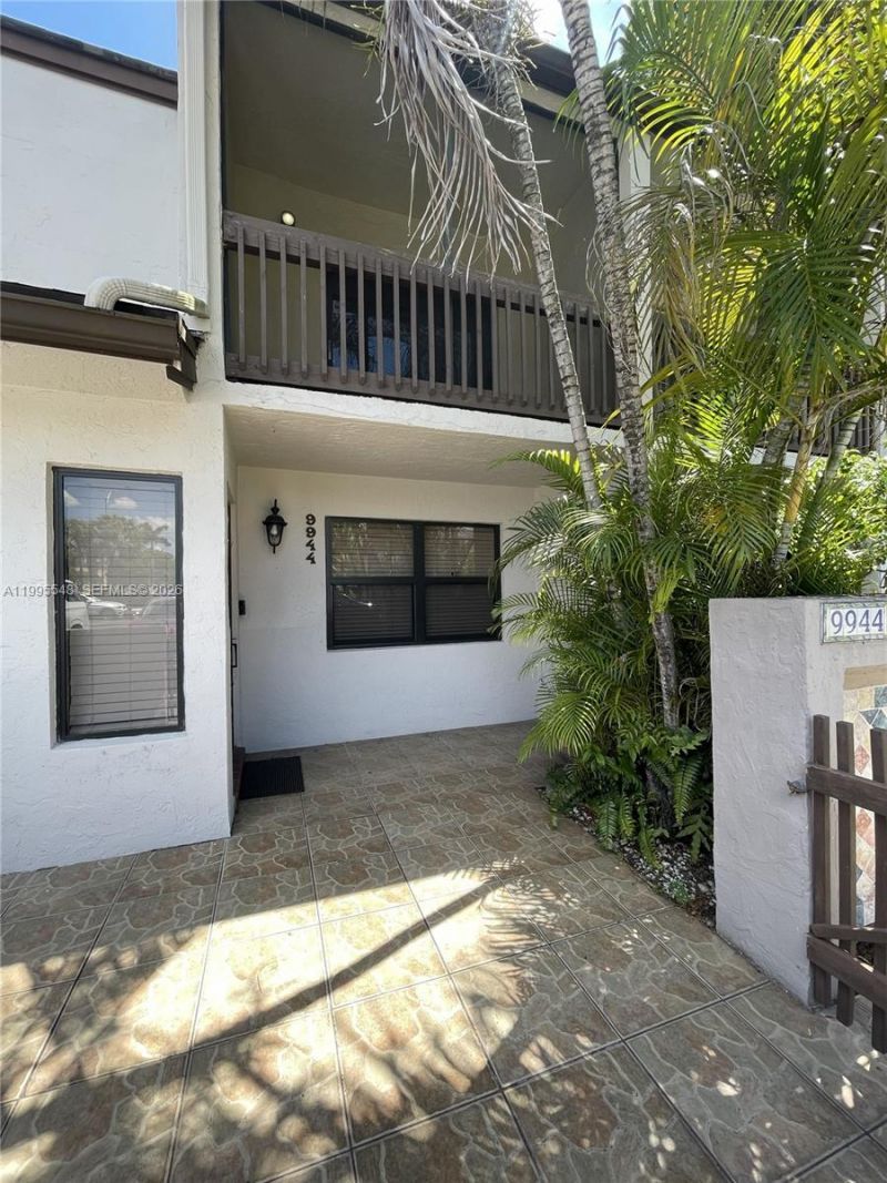 9944 NW 41st St, Unit 23, Doral, FL 33178 Photo