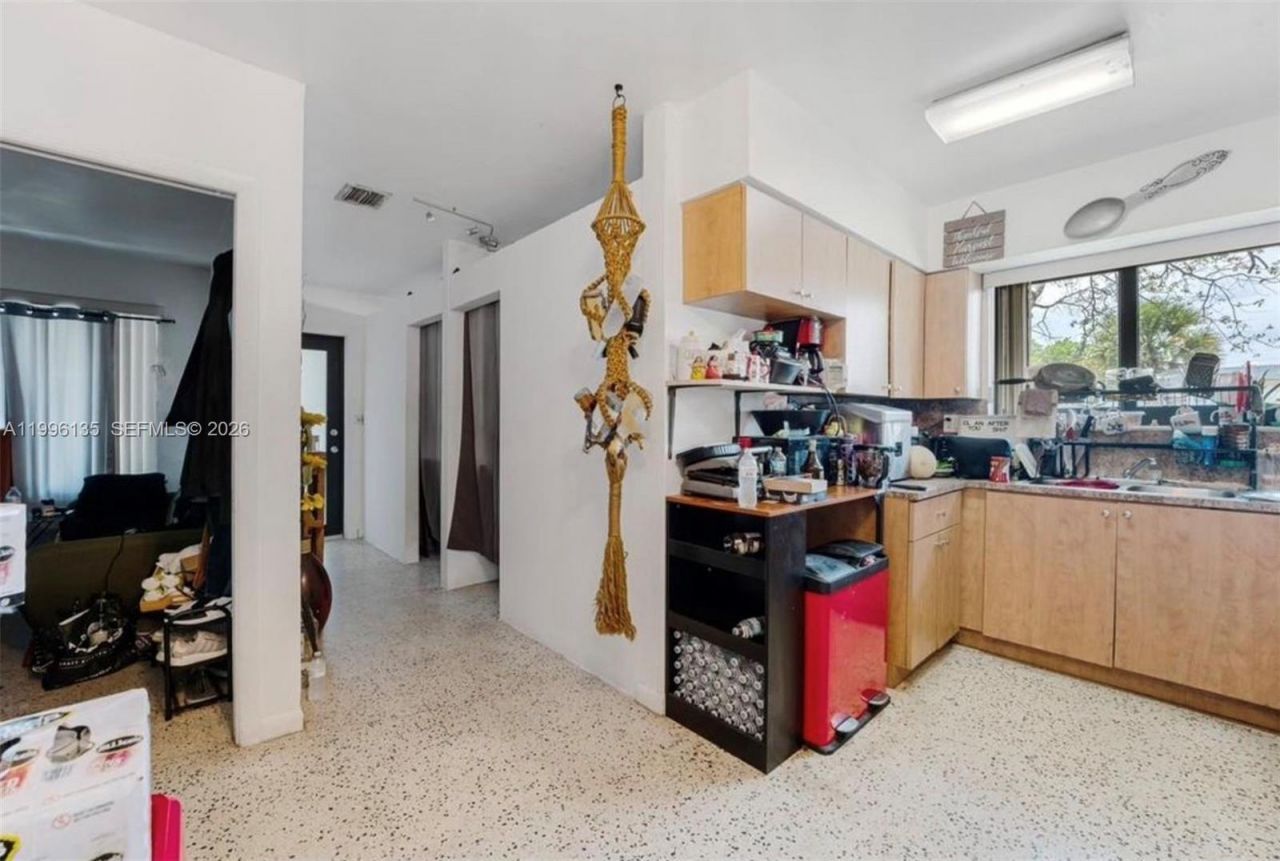 7625 NW 4th Ct, Miami, FL 33150 Photo