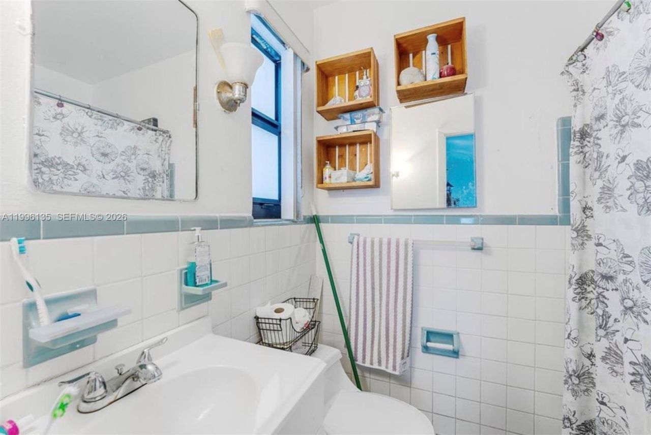 7625 NW 4th Ct, Miami, FL 33150 Photo