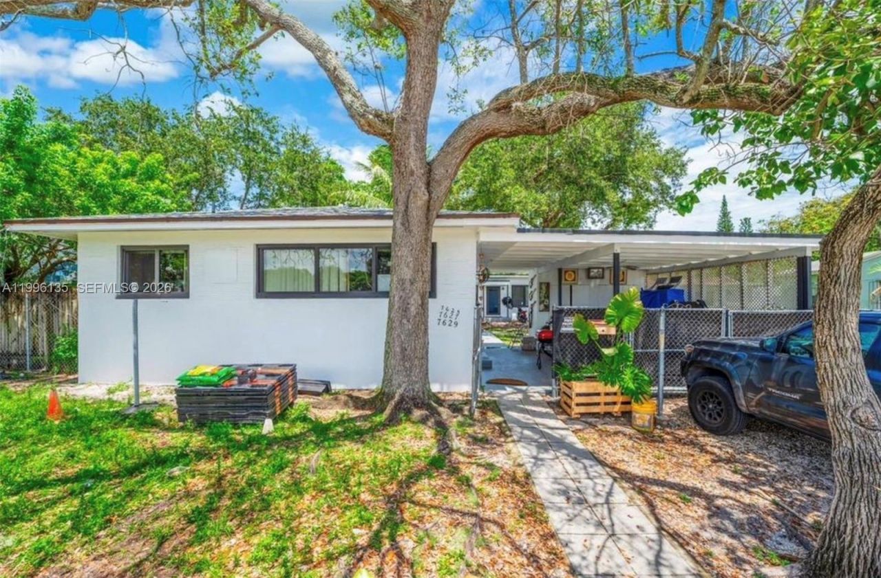 7625 NW 4th Ct, Miami, FL 33150 Photo