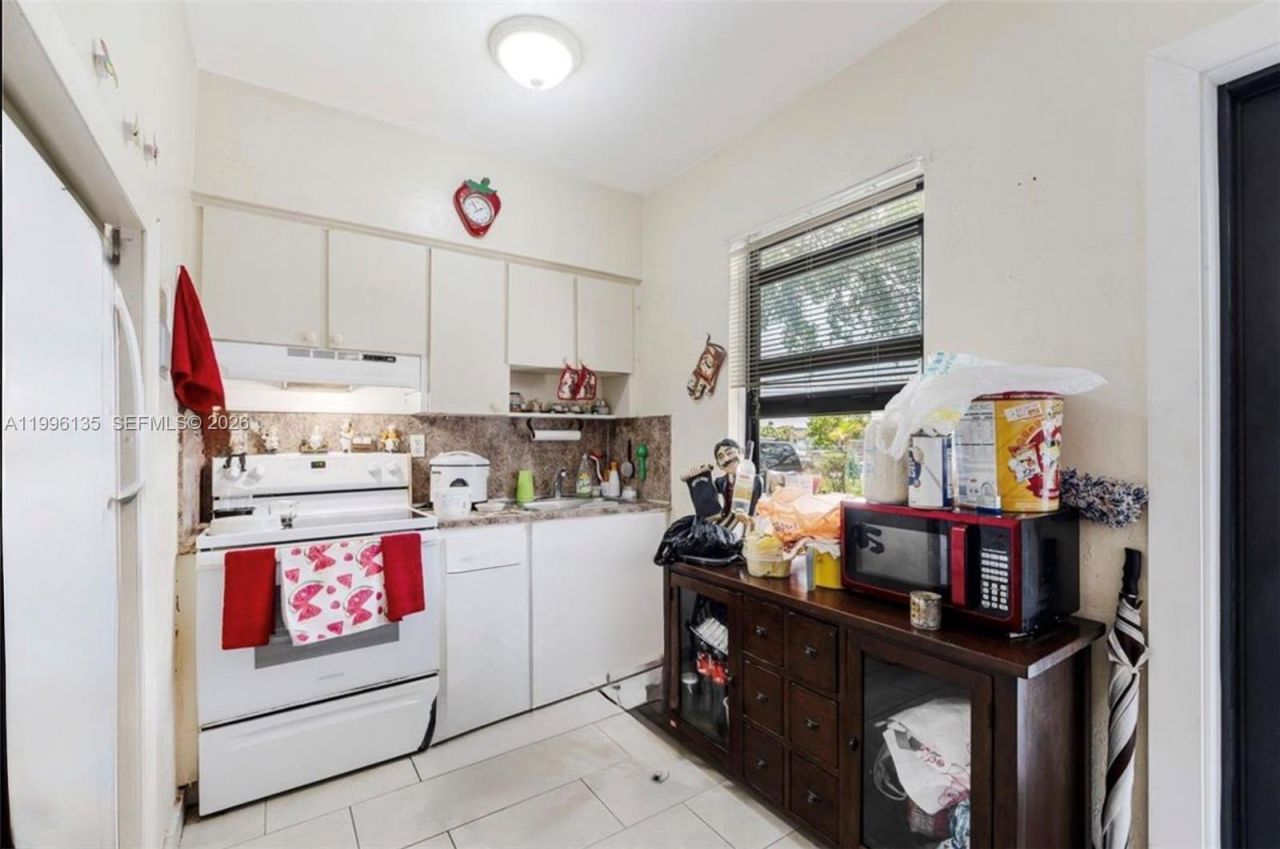 7625 NW 4th Ct, Miami, FL 33150 Photo