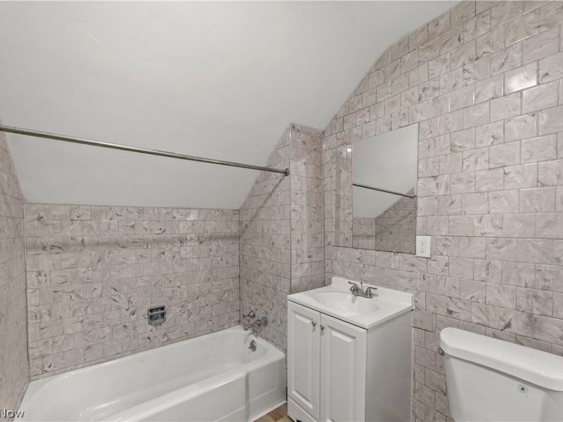 6098 Manchester Road, Parma, OH 44129 Photo 23