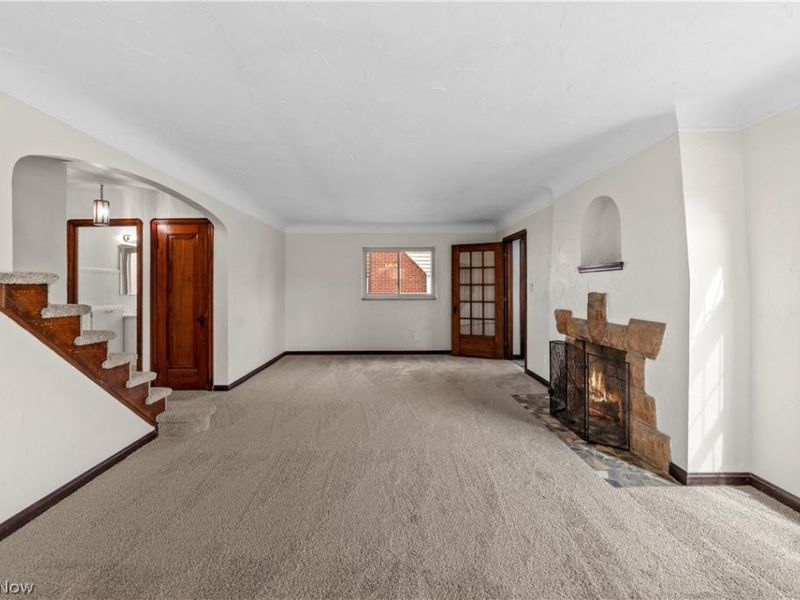 6098 Manchester Road, Parma, OH 44129 Photo 6