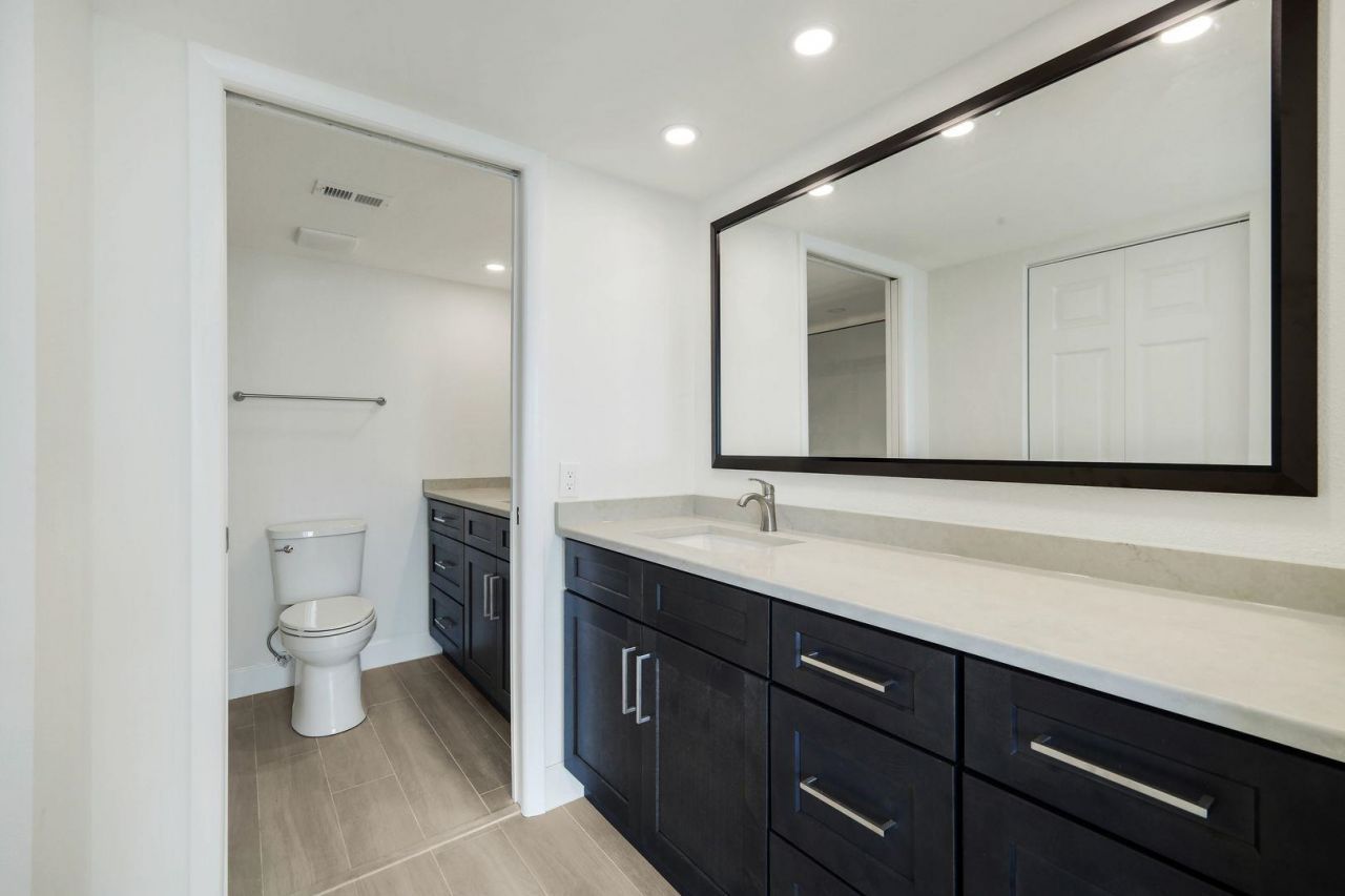 15011 Punta Rassa Rd, Unit 403, Fort Myers, FL 33908 Photo