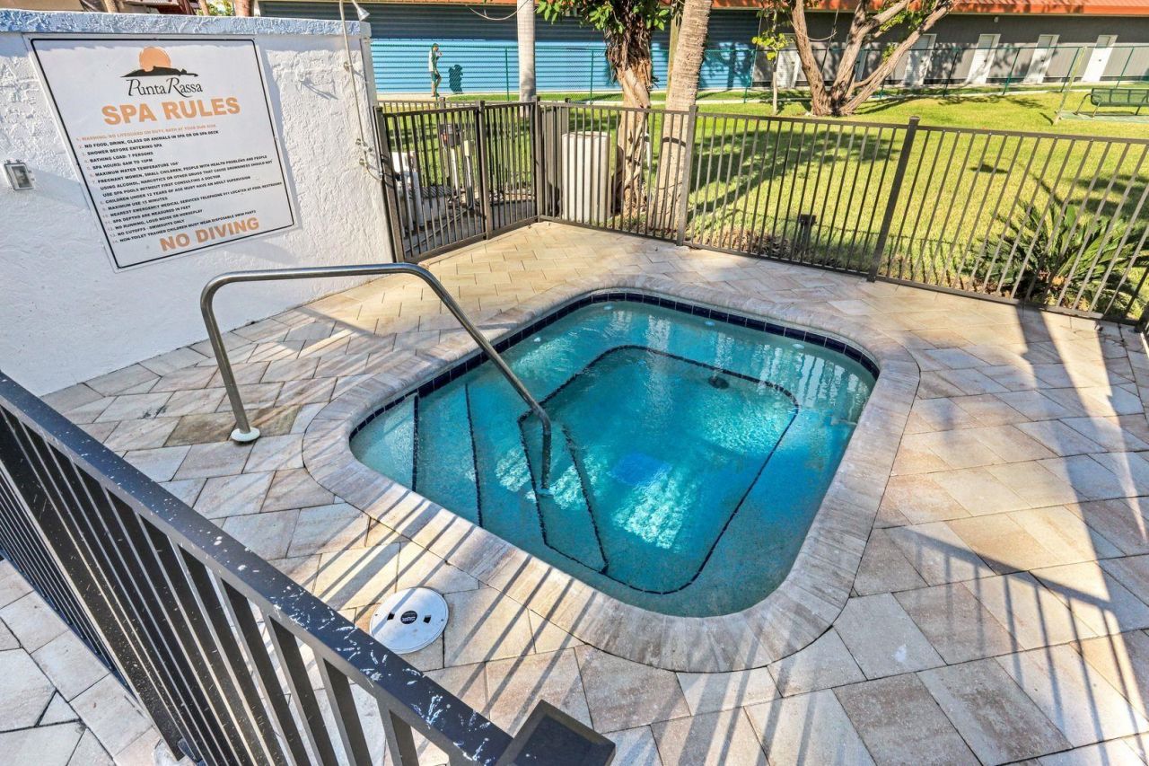 15011 Punta Rassa Rd, Unit 403, Fort Myers, FL 33908 Photo