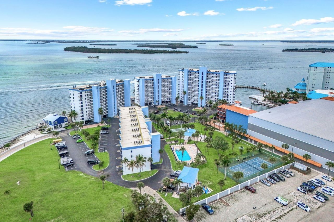 15011 Punta Rassa Rd, Unit 403, Fort Myers, FL 33908 Photo