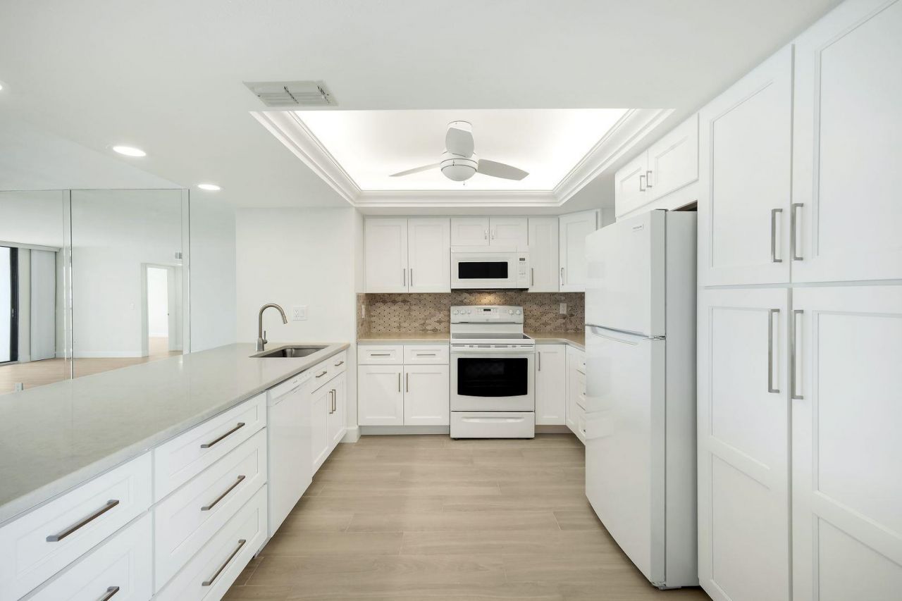 15011 Punta Rassa Rd, Unit 403, Fort Myers, FL 33908 Photo
