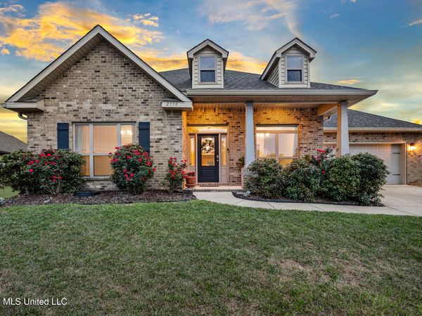 2350 W Clairmont Drive, Semmes, AL 36575