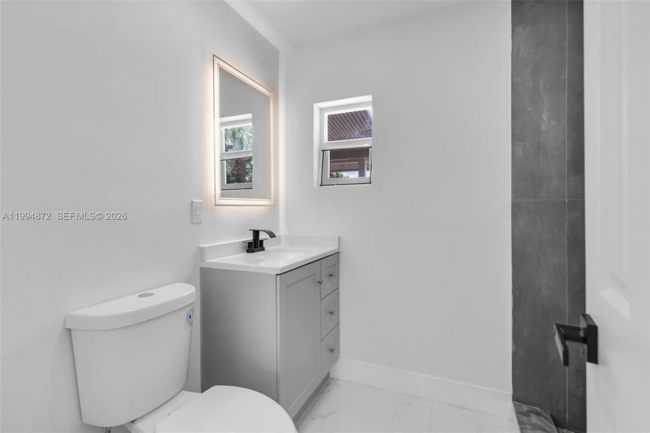 1660 W 26th St, Riviera Beach, FL 33404 Photo