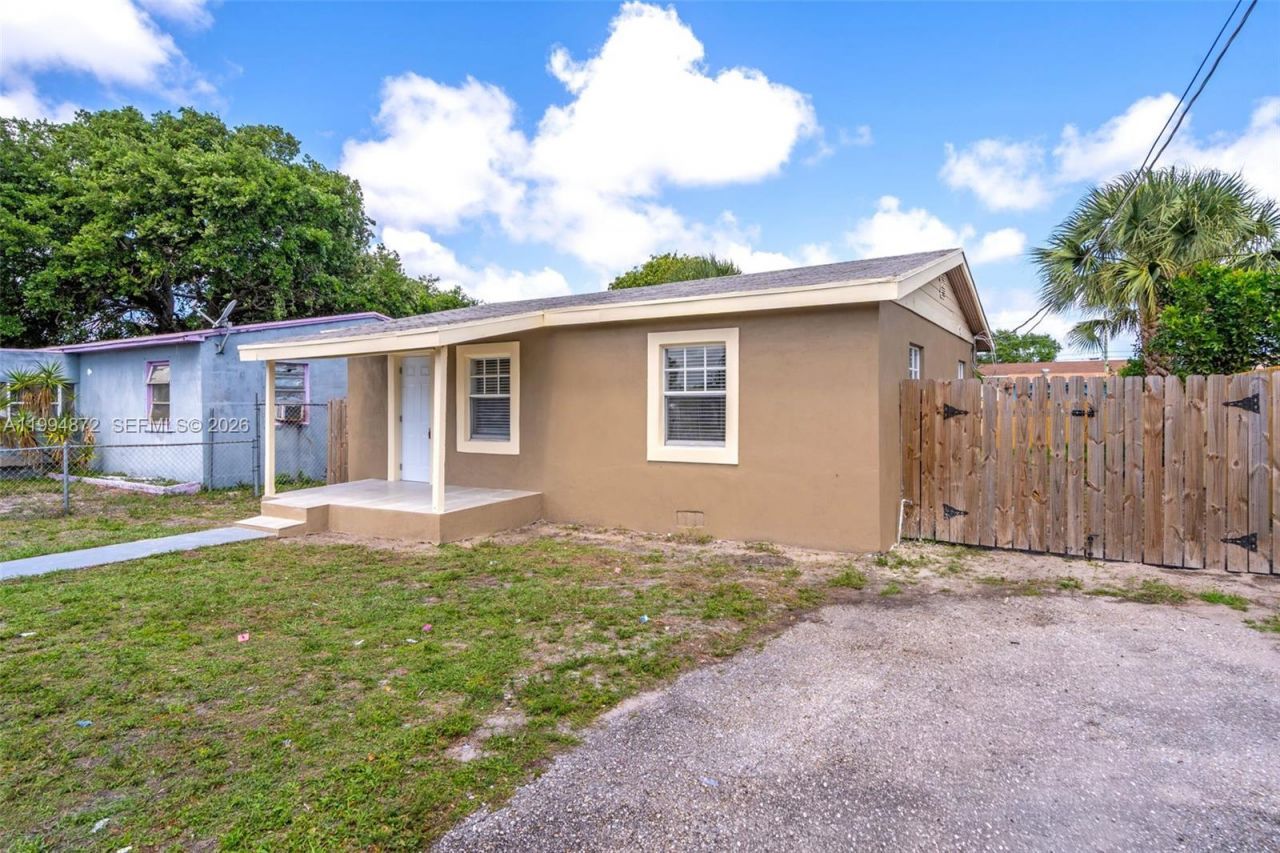 1660 W 26th St, Riviera Beach, FL 33404 Photo