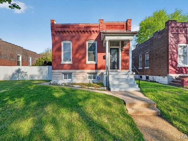 8215 Pennsylvania Avenue, St Louis, MO 63111