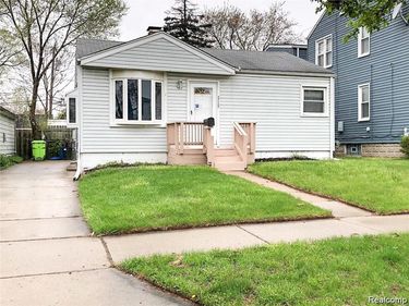 27127 Dartmouth Street, Madison Heights, MI 48071