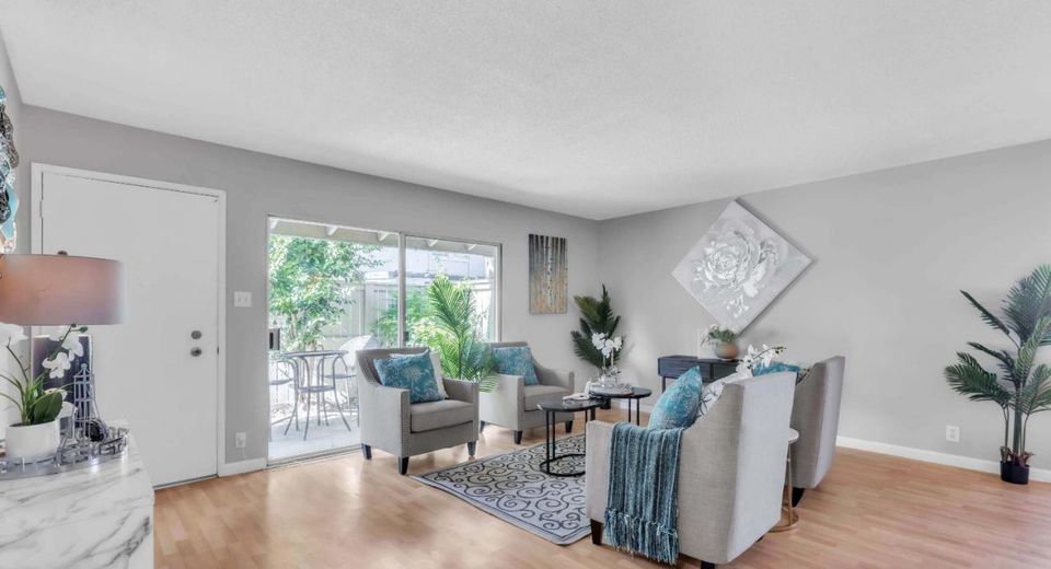 217 Roundtree Ct, Sacramento, CA 95831 Photo