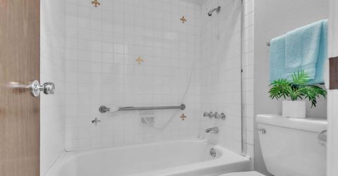 217 Roundtree Ct, Sacramento, CA 95831 Photo