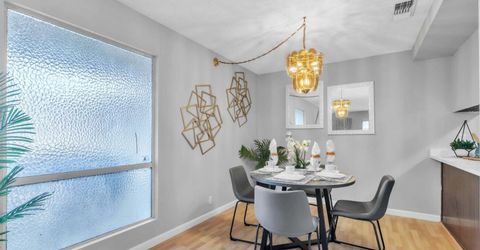 217 Roundtree Ct, Sacramento, CA 95831 Photo