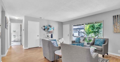 217 Roundtree Ct, Sacramento, CA 95831 Photo