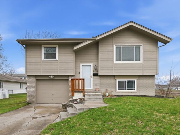 2214 S 8TH Street, COUNCIL BLUFFS, IA 51501