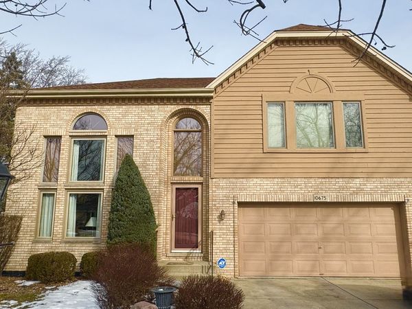 10675 Granada Court, Palos Hills, IL 60465