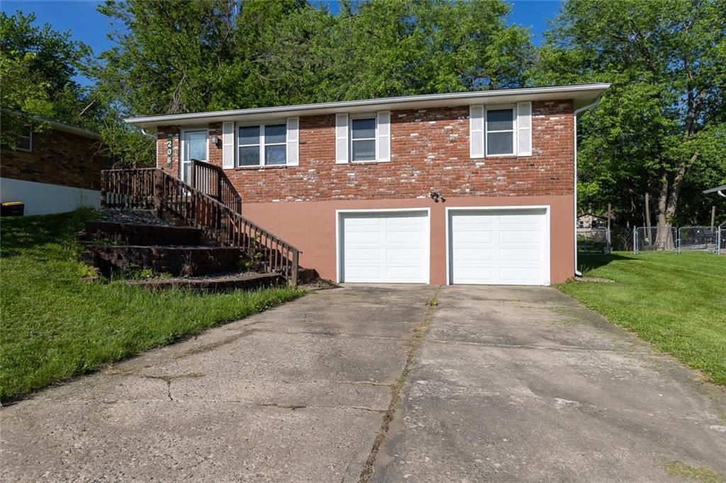 208 Carla Street, Excelsior Springs, MO 64024 Main Photo