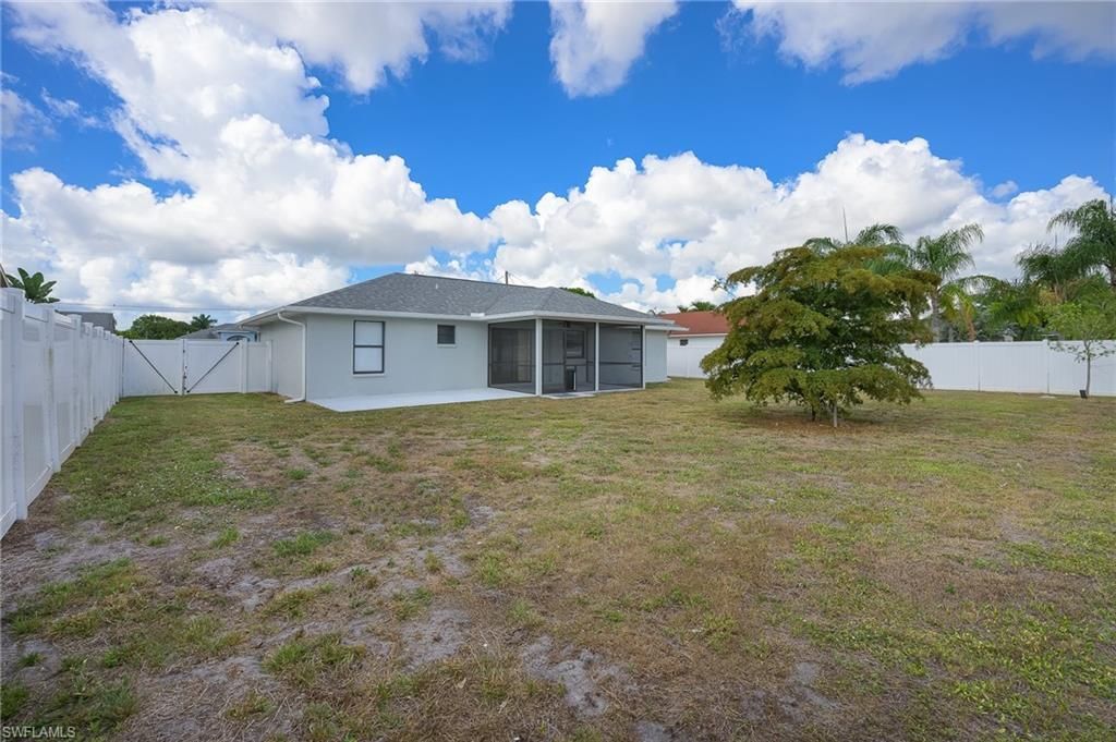 2115 SE 14th St, Cape Coral, FL 33990 Photo