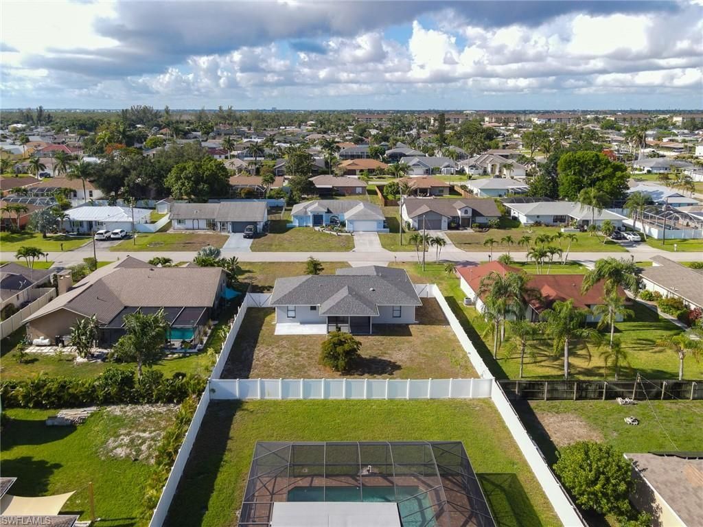 2115 SE 14th St, Cape Coral, FL 33990 Photo
