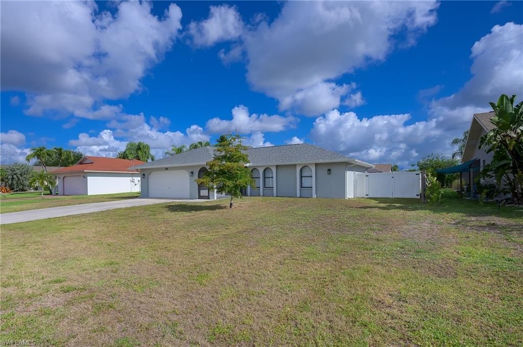 2115 SE 14th St, Cape Coral, FL 33990 Photo
