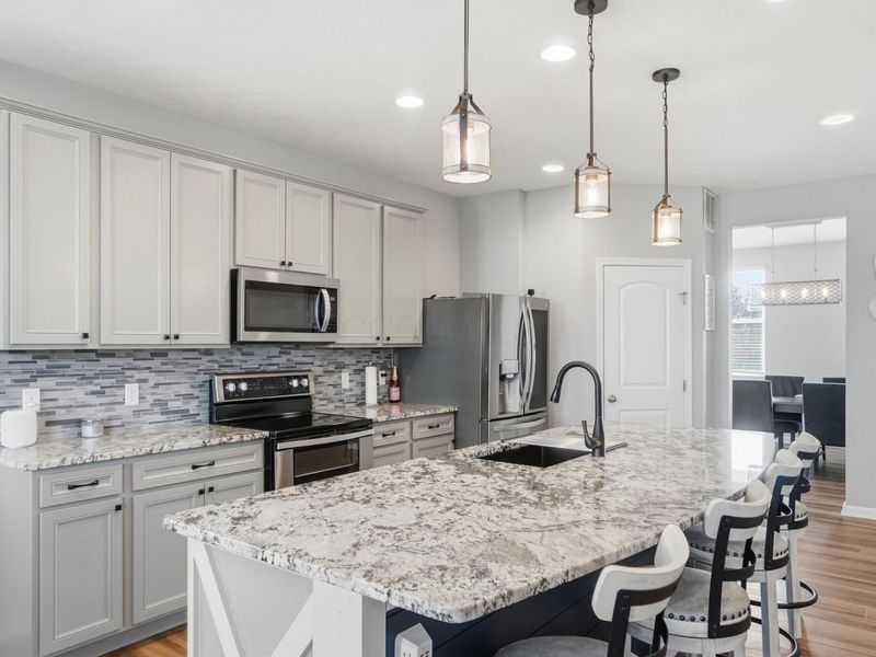 5895 Seffner Drive, Westerville, OH 43081 Photo 12