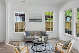 2012 Bolton Street photo 4