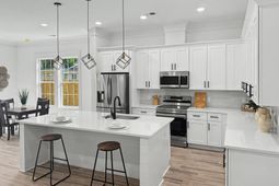 2012 Bolton Street photo 4