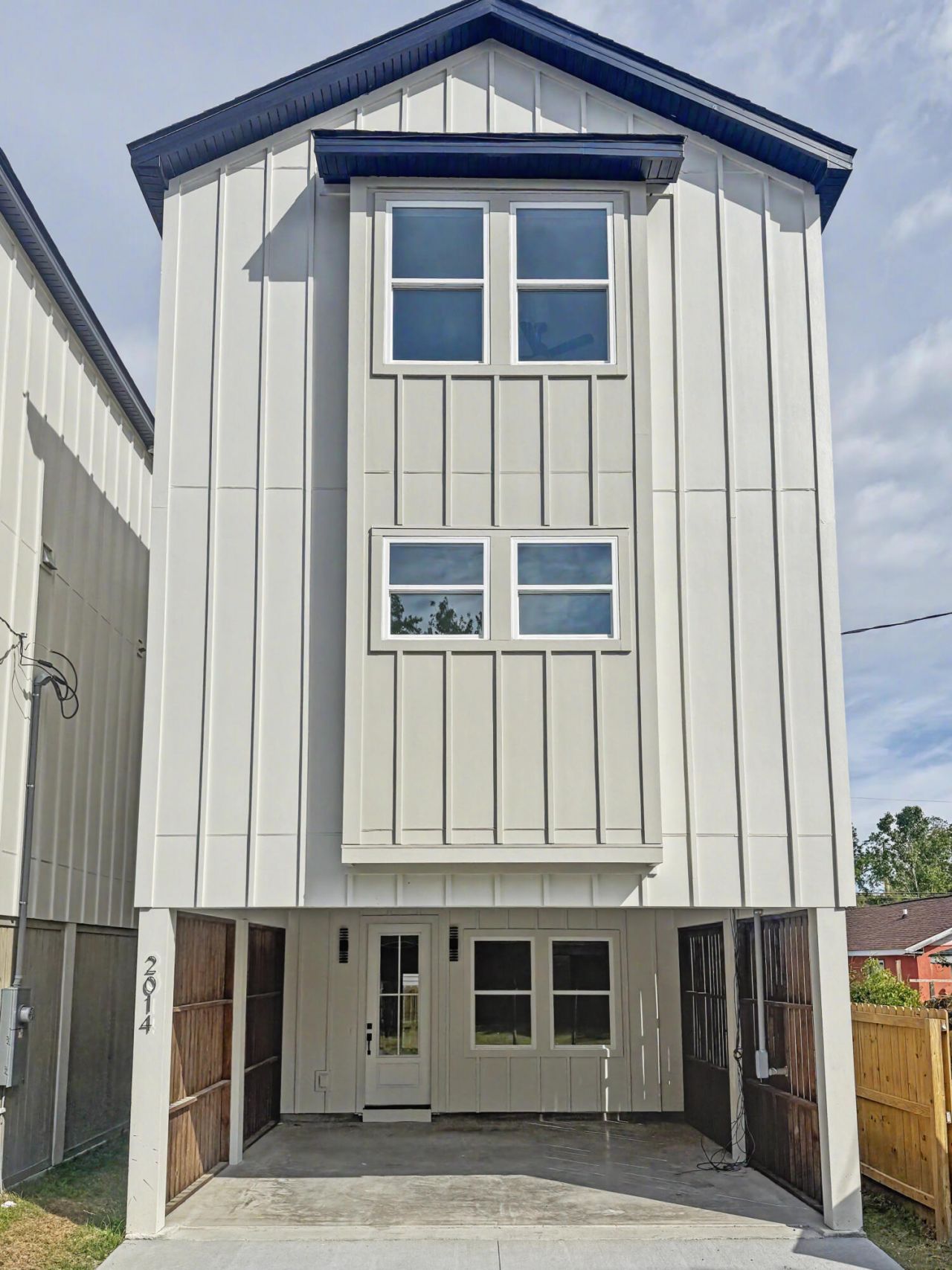 2014 Comstock Avenue North Charleston, SC 29405