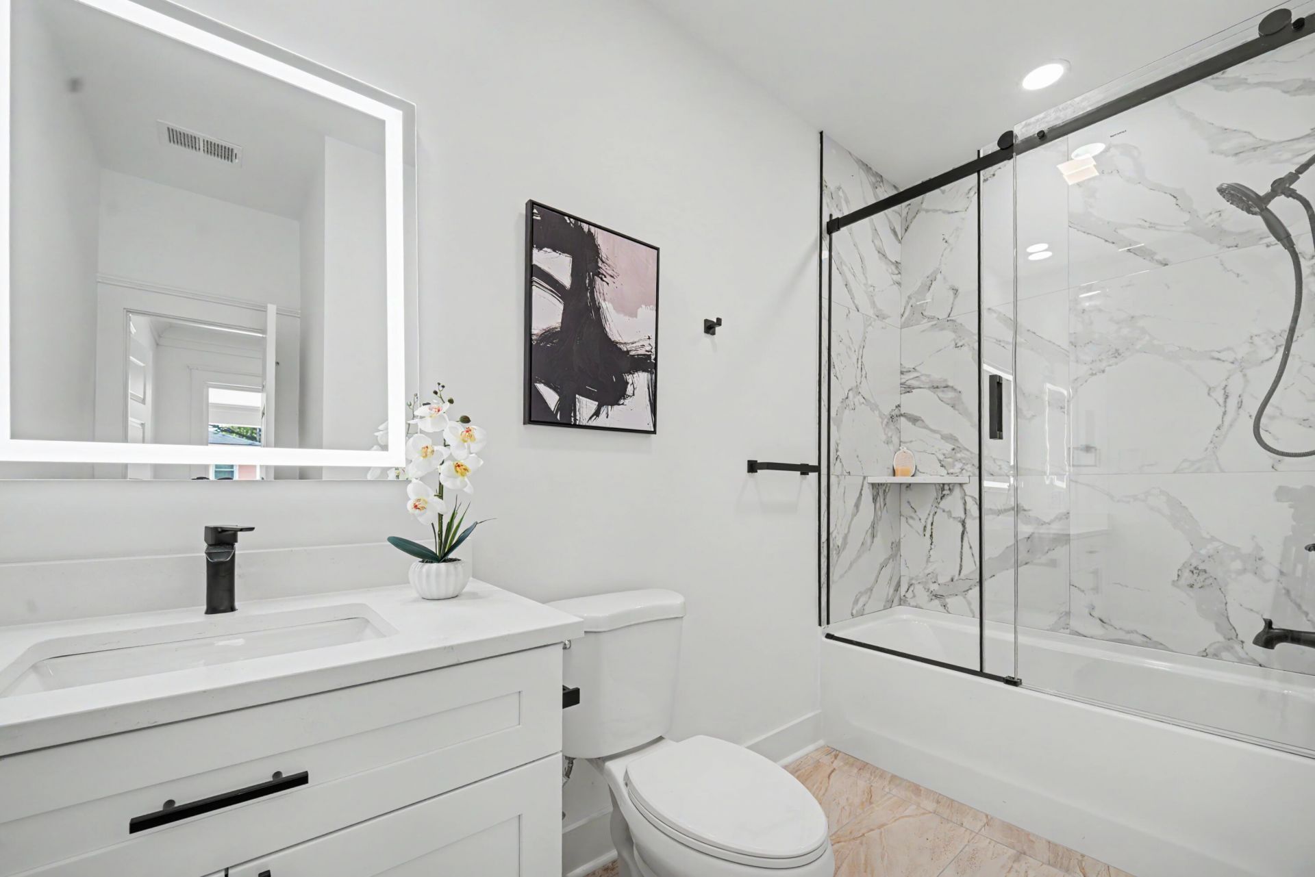 2016 Comstock Avenue Photo 17