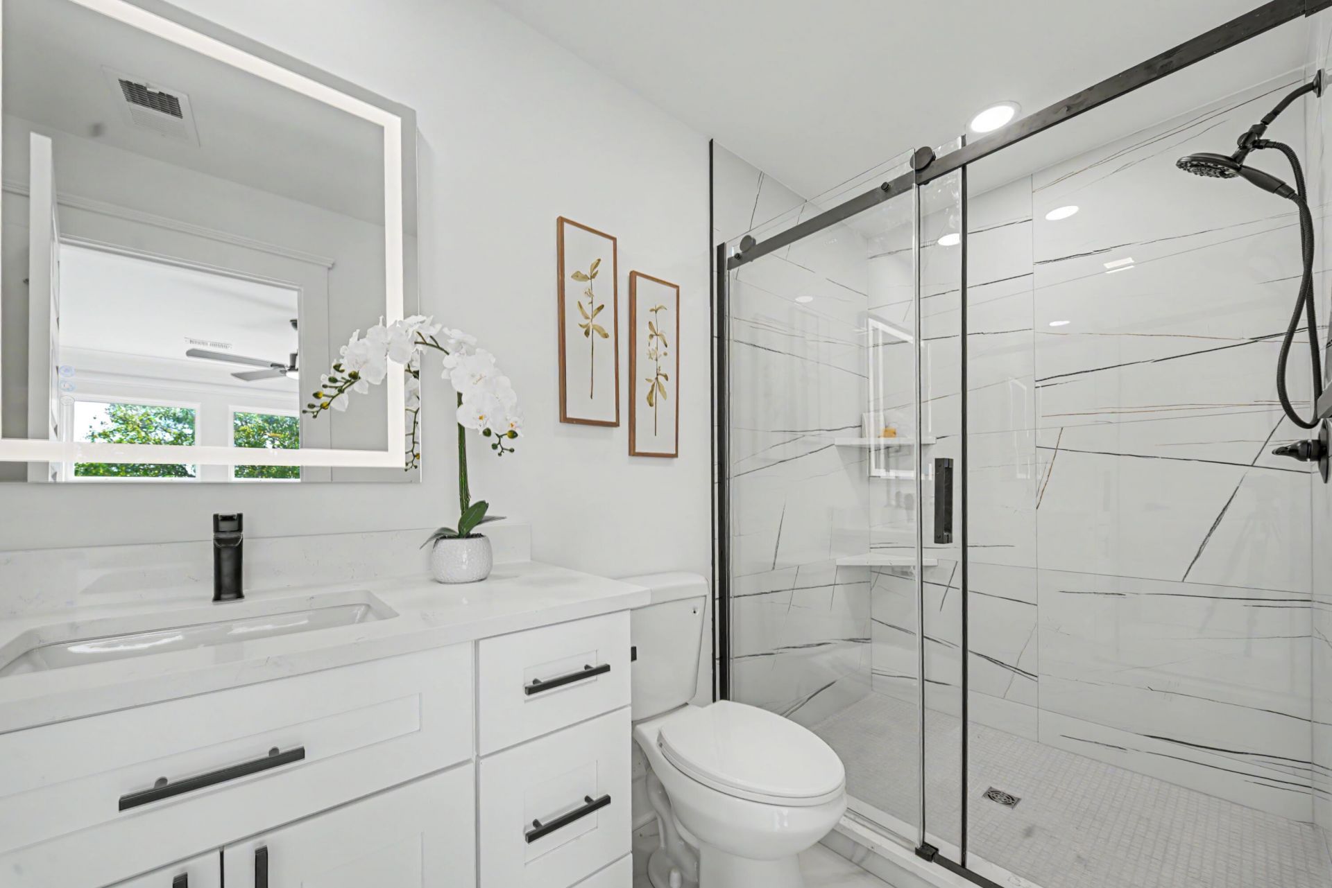 2016 Comstock Avenue Photo 20