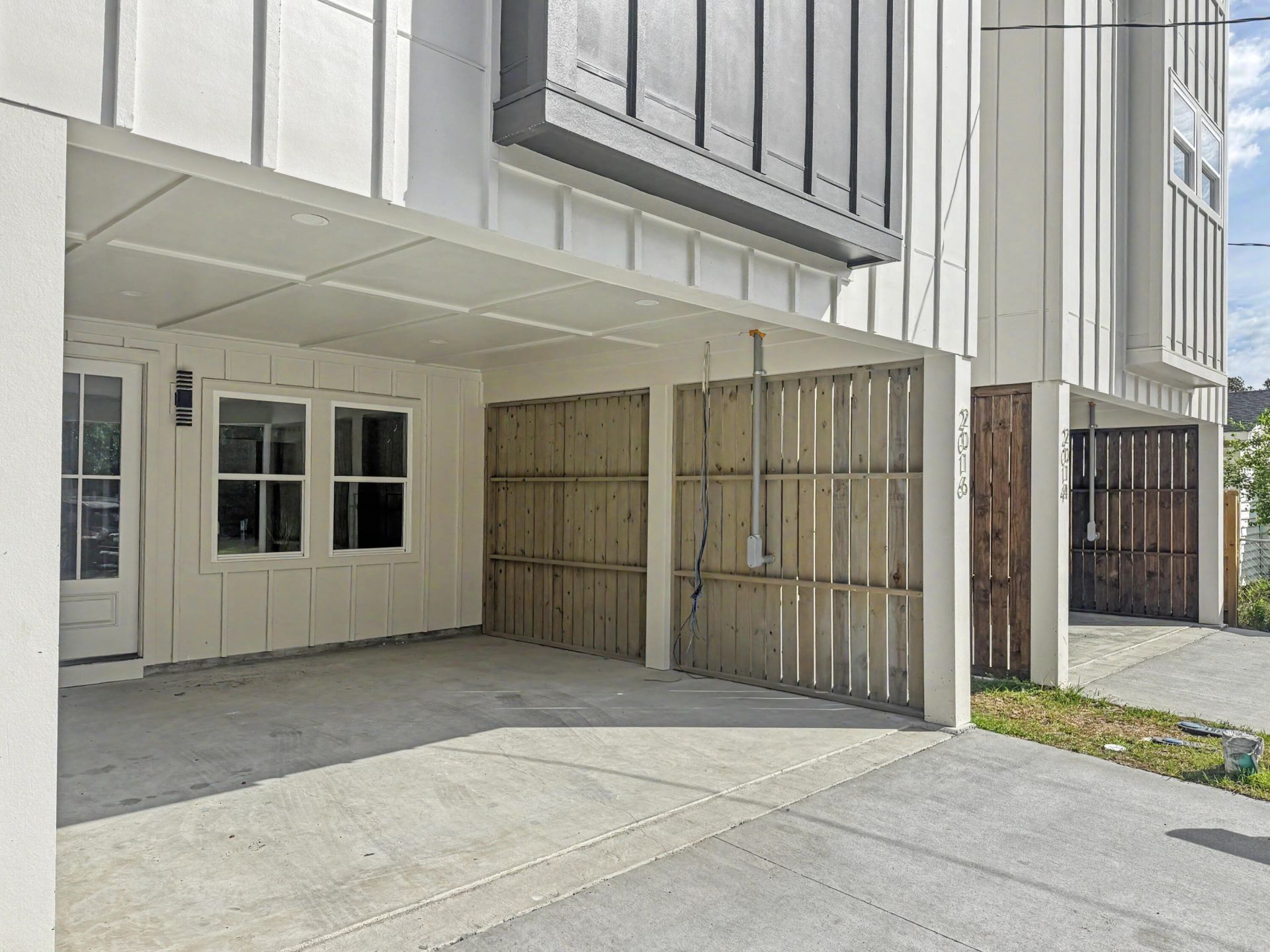 2016 Comstock Avenue Photo 22