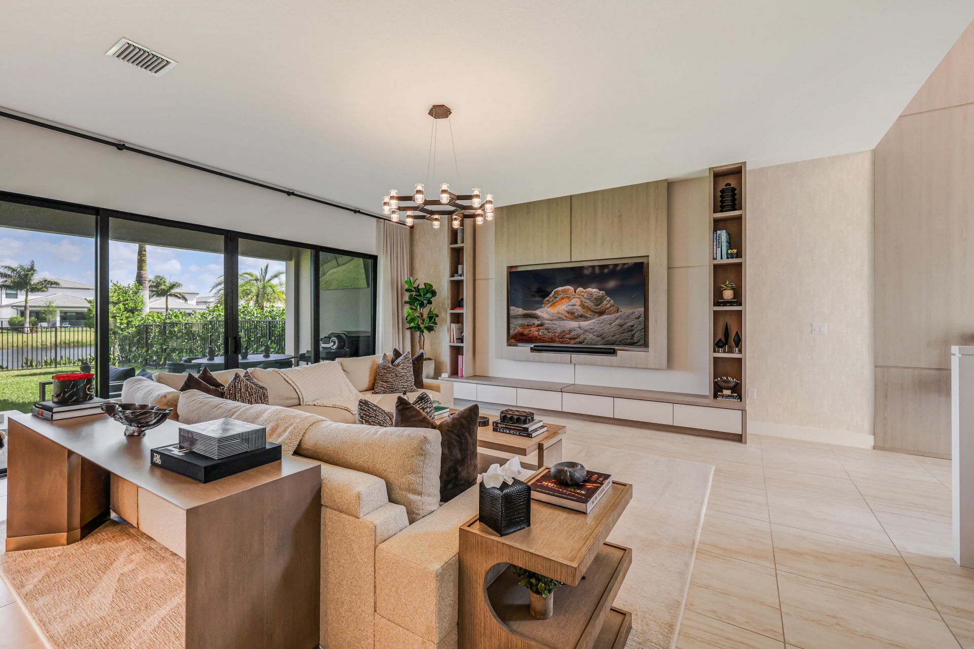 8283 Royal County Down Road, Boca Raton, FL 33434 Photo