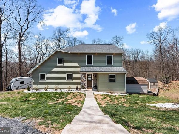 51 HAUSMAN ROAD, LENHARTSVILLE, PA 19534