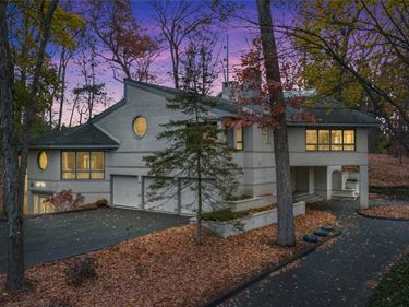 1178 Copperwood Drive, Bloomfield Hills, MI 48302