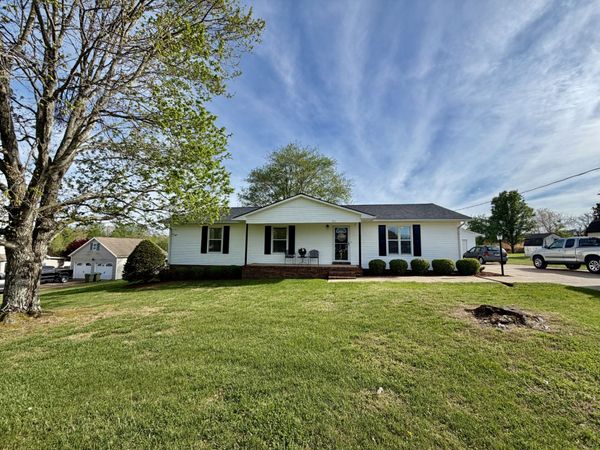 511 Donna Cir , Lawrenceburg, TN 38464