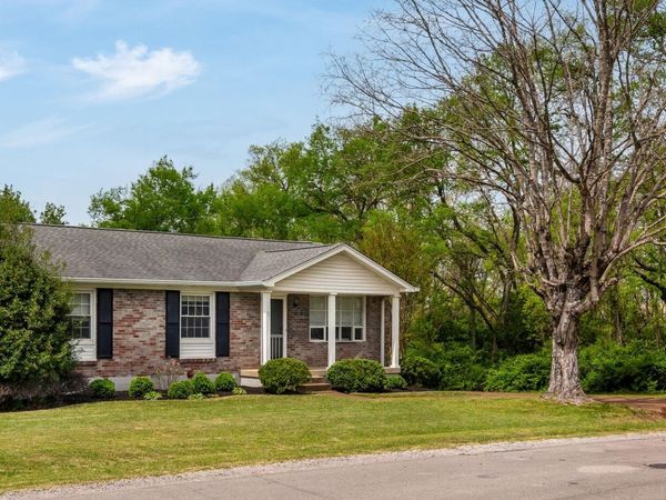 6423 Futura Dr, Nashville, TN 37209