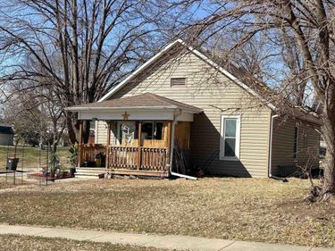 2401 N Chester Street , Lincoln, NE 68521