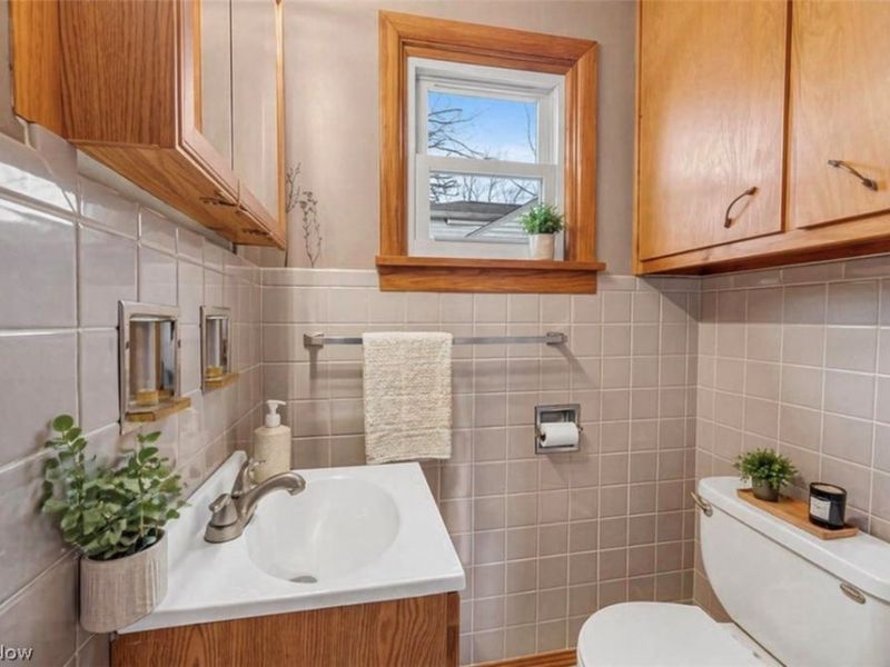 624 E Ford Avenue, Barberton, OH 44203 Photo 15